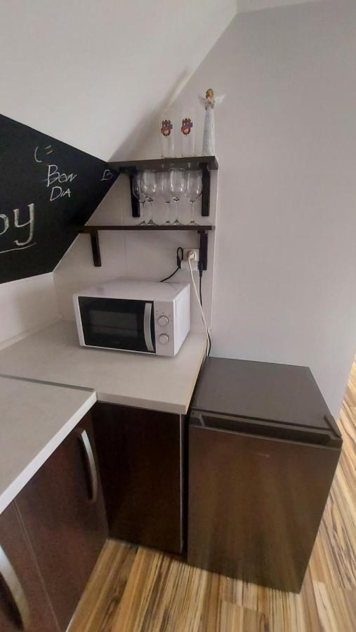 Apartman Tajov Pre 5-6 Osob, Privatne Parkovanie A Terasa Экстерьер фото
